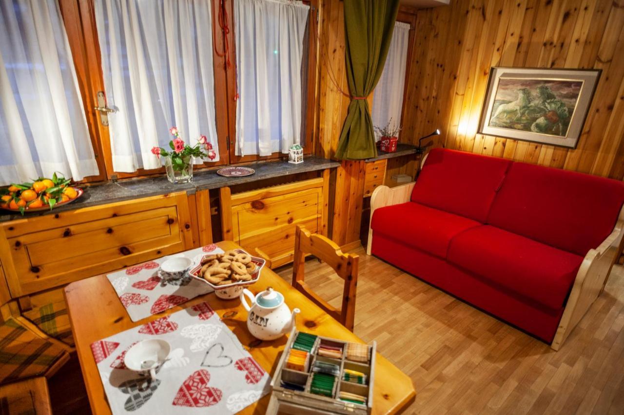 Casa-Chalet, In Centro A Courmayeur! Luaran gambar