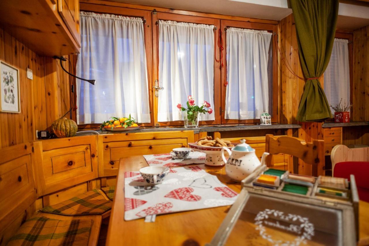 Casa-Chalet, In Centro A Courmayeur! Luaran gambar